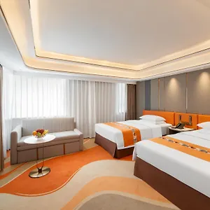 Beverly Plaza Отель